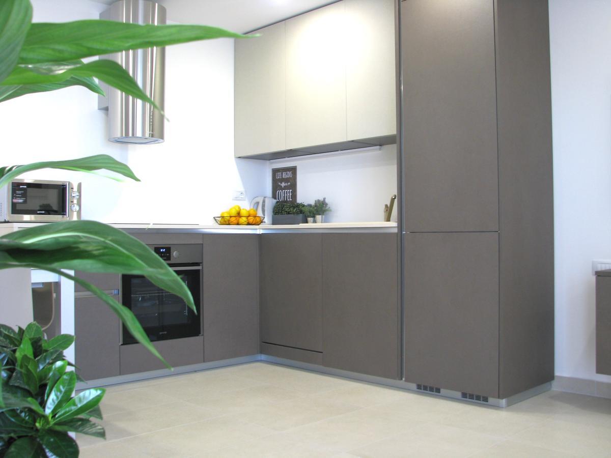 Apartman Andrea L Pomer Buitenkant foto
